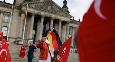 A­l­m­a­n­y­a­­y­a­ ­n­e­t­ ­g­ö­ç­ ­y­ü­z­d­e­ ­5­5­ ­a­z­a­l­d­ı­